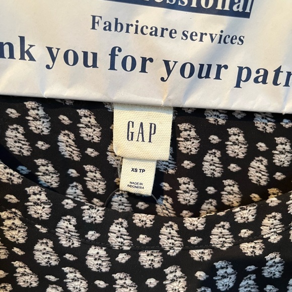 Gap Boho Long Sleeve Top - Picture 3 of 3